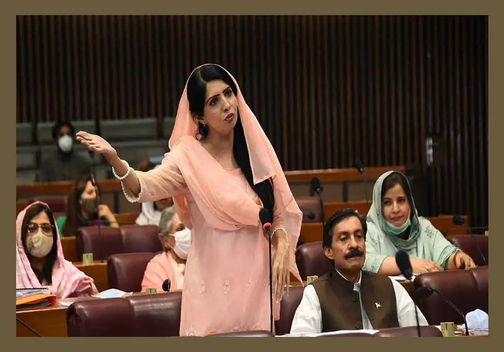 aliya-hamza-malik-pti-leader